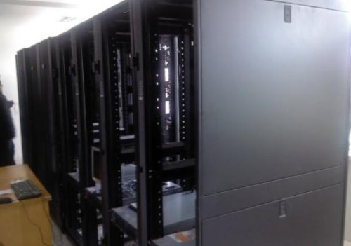 工业机柜机箱厂家的优势有哪些